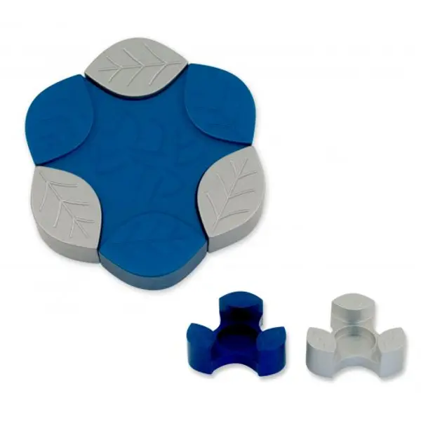 Bougeoirs de voyage en aluminium anodisé Avner Agayof, collection Leaf - Bleu