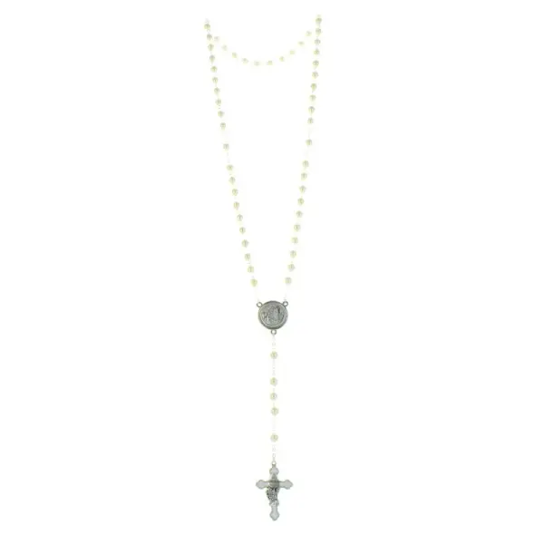 Chapelet de communion en boite avec des grains nacrés