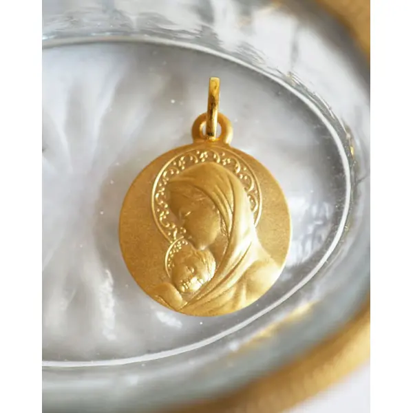 Médaille Dulcis Mater | Or 9 carats