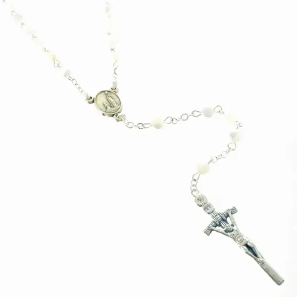 Chapelet en Nacre avec une croix Pastorale et coeur de l'Apparition de Lourdes
