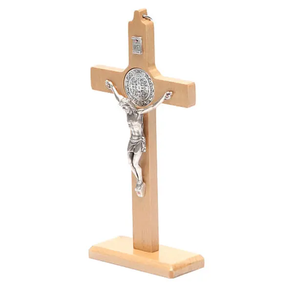 Crucifix St. Benoît bois naturel pour table ou mur