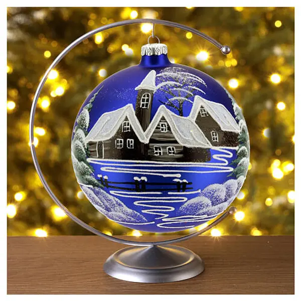 Boule de Noël verre 150 mm village sur fond bleu