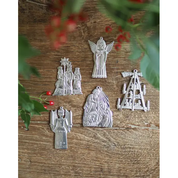 Décoration de Noël en étain