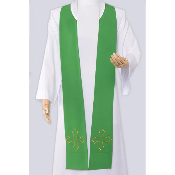 Chasuble verte avec broderie Gh9/z
