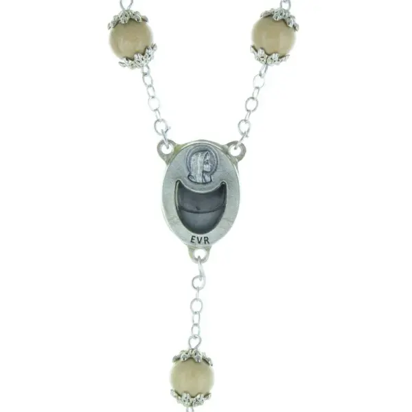 Chapelet Eau de Lourdes avec des grains bois festonnés 10mm