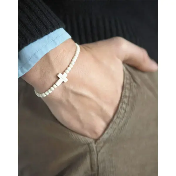 Bracelet Perles et Croix blanc