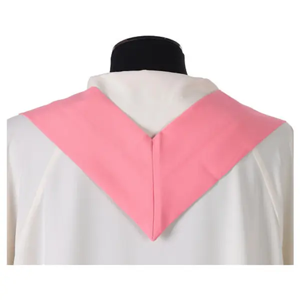 Chasuble rose broderie machine IHS couleur or