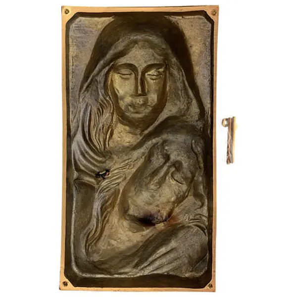Premier plan Pietà bronze 34x19 cm pour EXTÉRIEUR