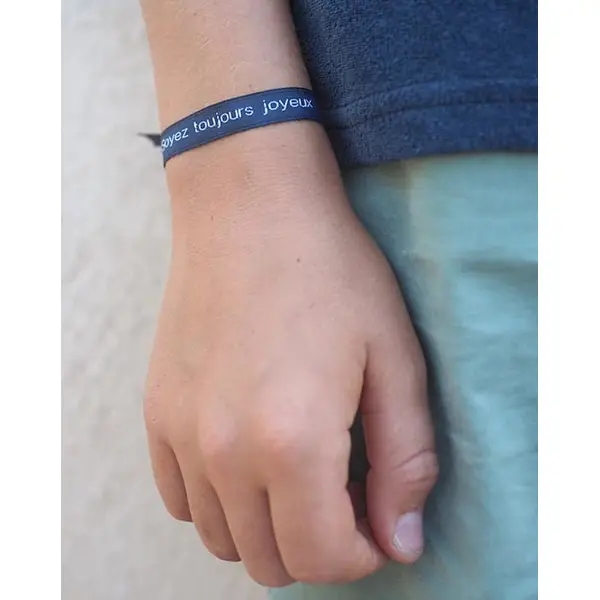 Bracelet ruban brodé - Soyez toujours joyeux