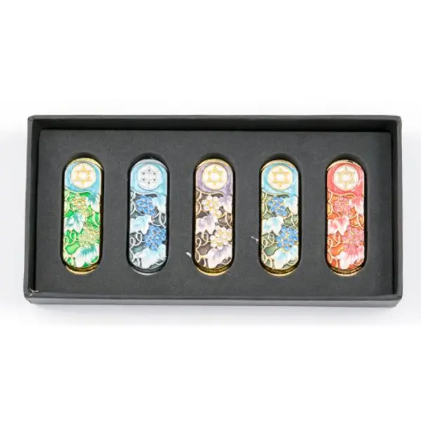 Coffret cadeau de cinq mezouzot pour voiture
