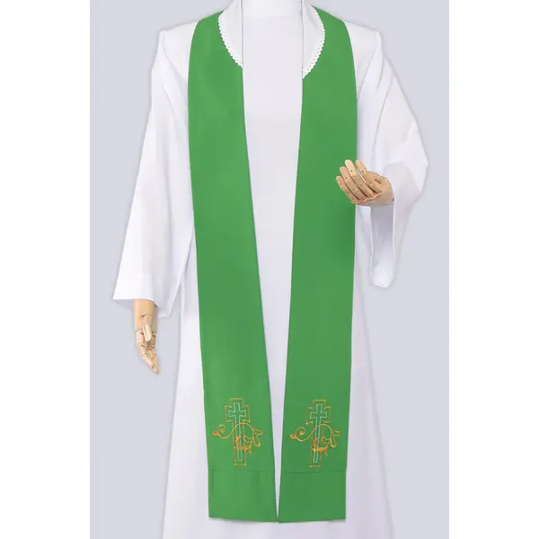 Chasuble verte avec broderie Gh22/z