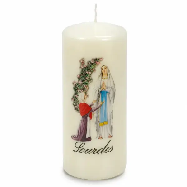 Bougie couleur ivoire avec motif Apparition de Lourdes 5x12cm