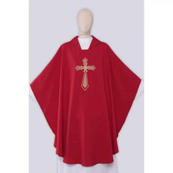 Chasuble rouge brodée Gh3/c